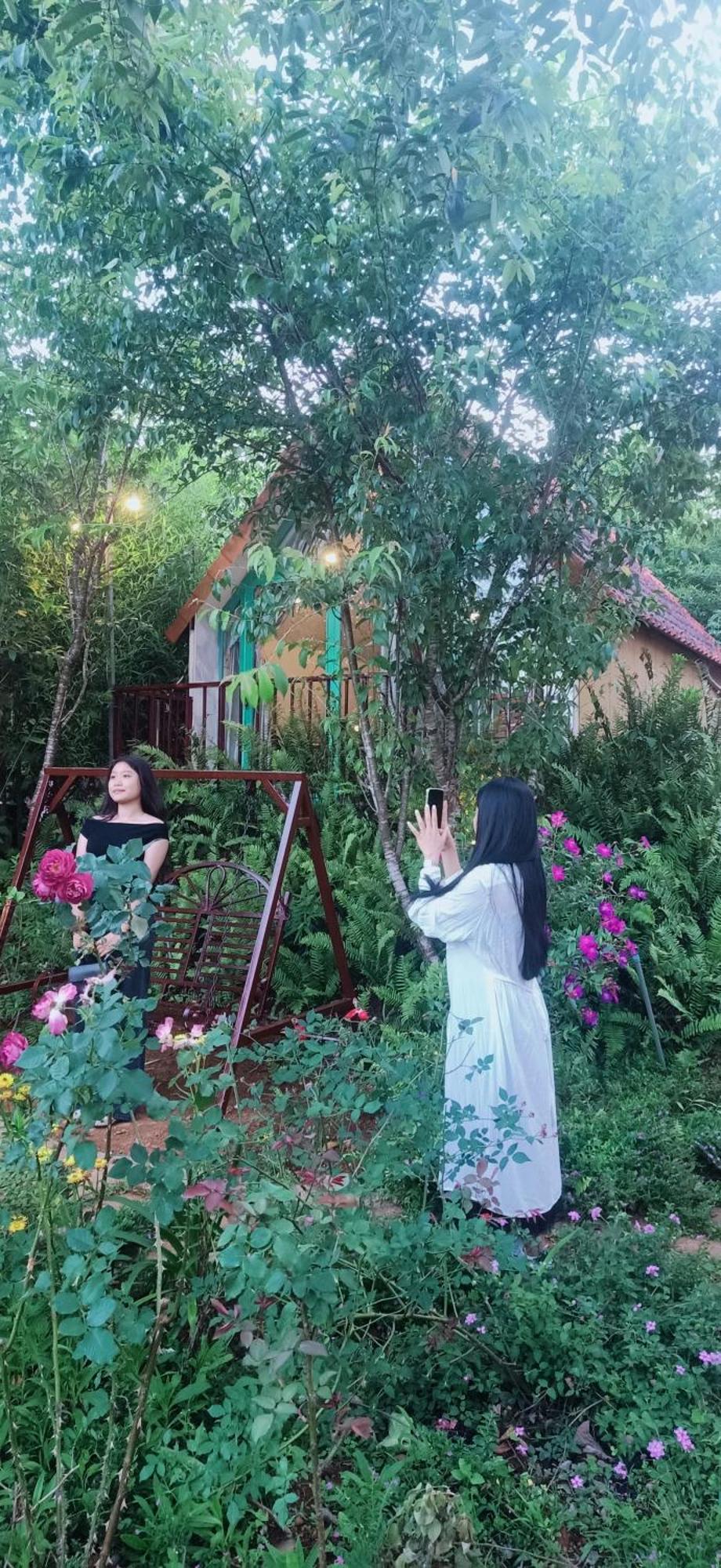 Paradiso Homestay Mangden Kon Von Kla Εξωτερικό φωτογραφία